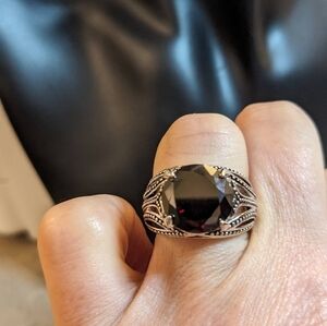 Premier Designs Silver Tone Ruby Crystal Ring‎